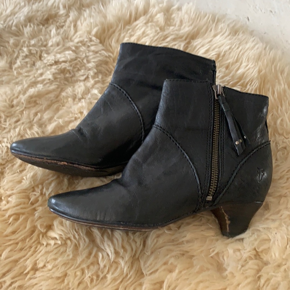 Frye Steffi booties